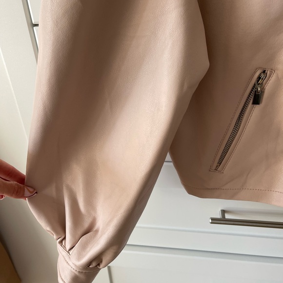 Vegan leather crop biker jacket - Picture 4 of 4